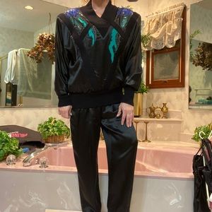 VINTAGE STUNNING Silk Outfit 🖤💙💚